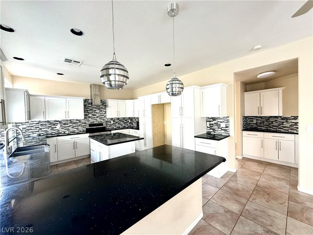 1505 Sun Copper Drive, Las Vegas, NV 89117