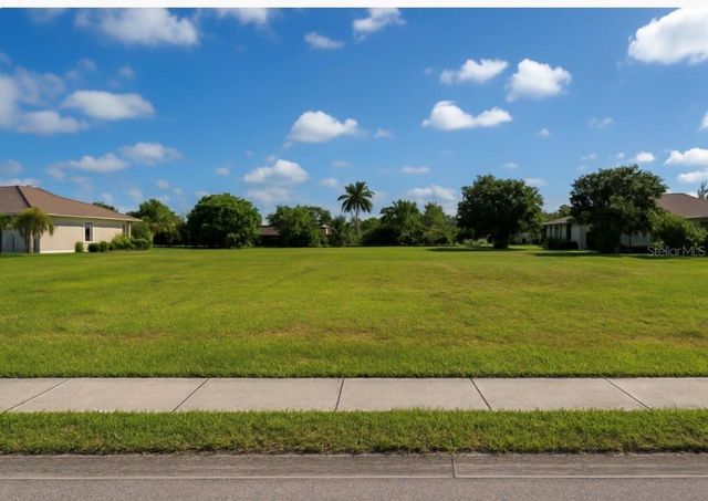 1105 SE 5TH COURT, Cape Coral, FL 33990