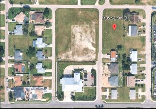 1105 SE 5TH COURT, Cape Coral, FL 33990