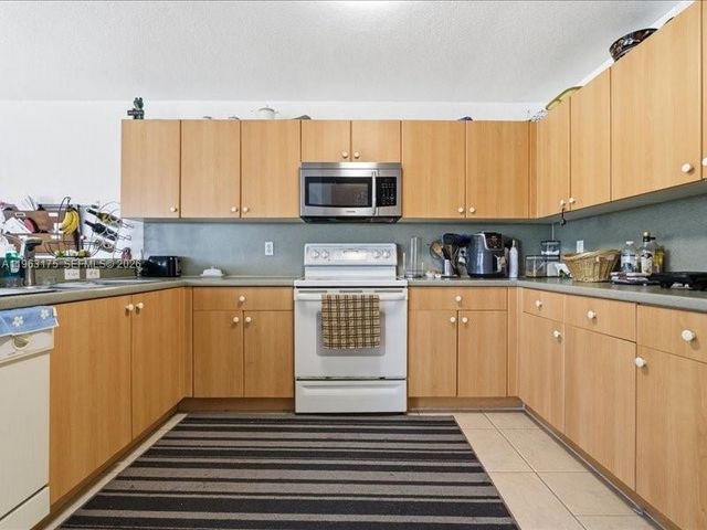 2051 SW 148th Ave, Miramar, FL 33027