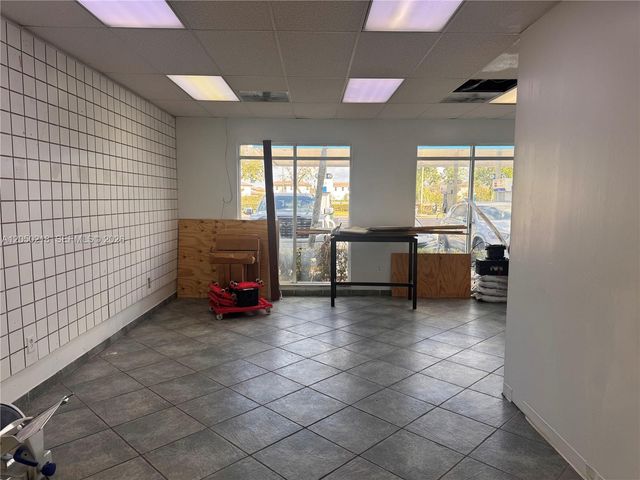 4349 S Flamingo Rd A, Davie, FL 33330