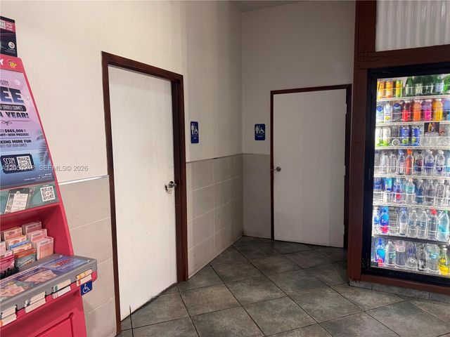 4349 S Flamingo Rd A, Davie, FL 33330