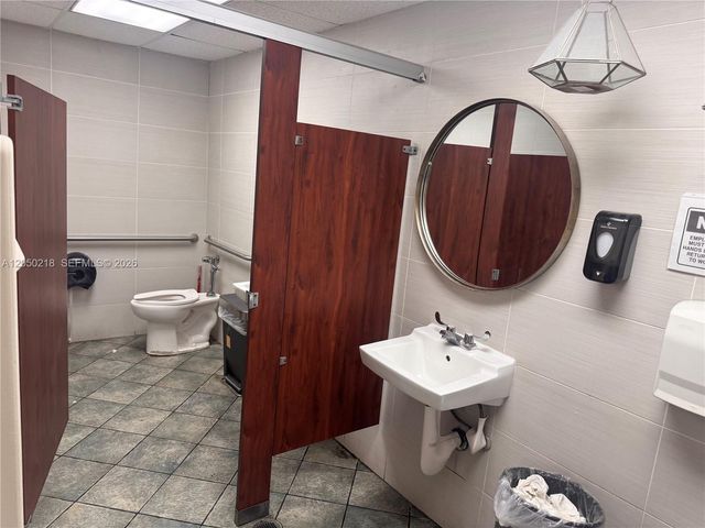 4349 S Flamingo Rd A, Davie, FL 33330