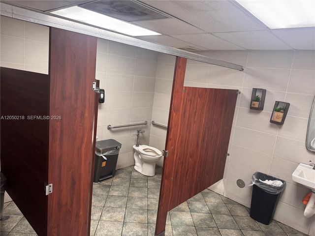 4349 S Flamingo Rd A, Davie, FL 33330