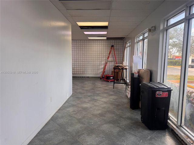 4349 S Flamingo Rd A, Davie, FL 33330