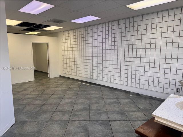 4349 S Flamingo Rd A, Davie, FL 33330
