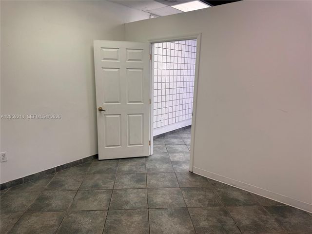 4349 S Flamingo Rd A, Davie, FL 33330