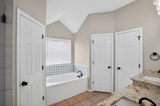 402 Taos Court E, Aledo, TX 76008