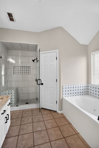 402 Taos Court E, Aledo, TX 76008