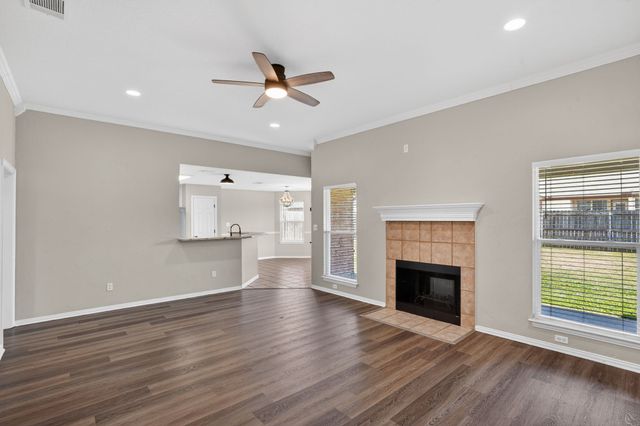 402 Taos Court E, Aledo, TX 76008