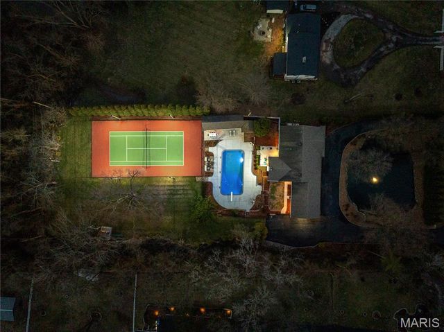 12759 Ladue Road, Creve Coeur, MO 63141