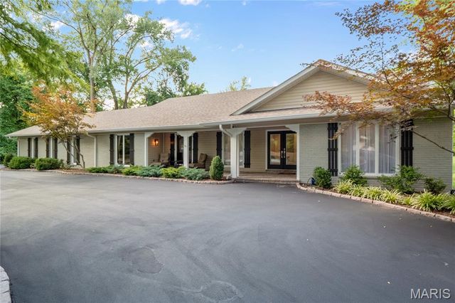 12759 Ladue Road, Creve Coeur, MO 63141