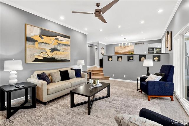 12759 Ladue Road, Creve Coeur, MO 63141