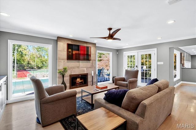 12759 Ladue Road, Creve Coeur, MO 63141