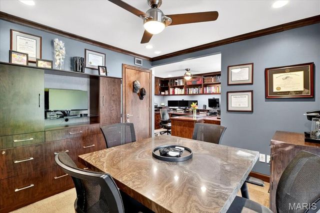 12759 Ladue Road, Creve Coeur, MO 63141