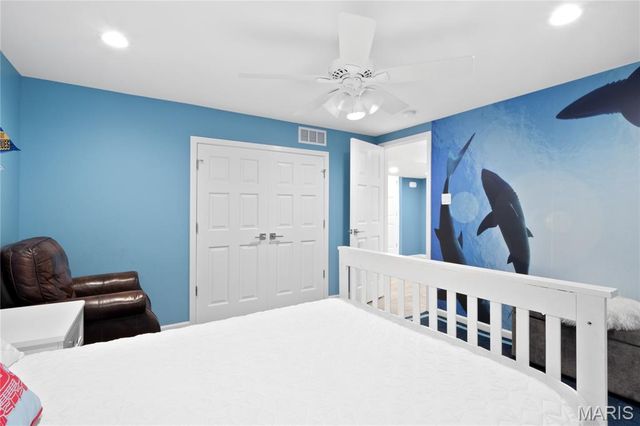 12759 Ladue Road, Creve Coeur, MO 63141