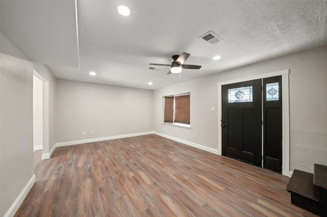 12306 Old River Drive, Baytown, TX 77523