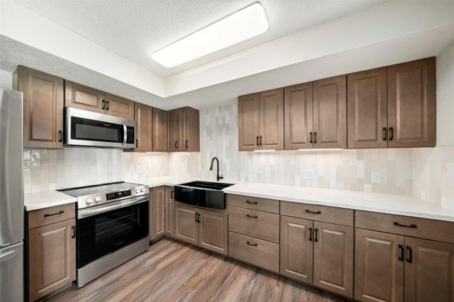 12306 Old River Drive, Baytown, TX 77523