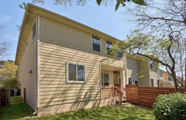 1821 Village Oak CT, Austin, TX 78704