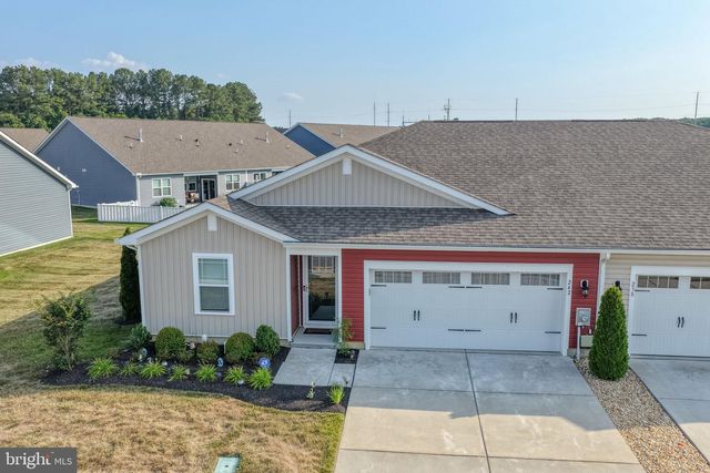 242 SEDMONT CIR, Smyrna, DE 19977