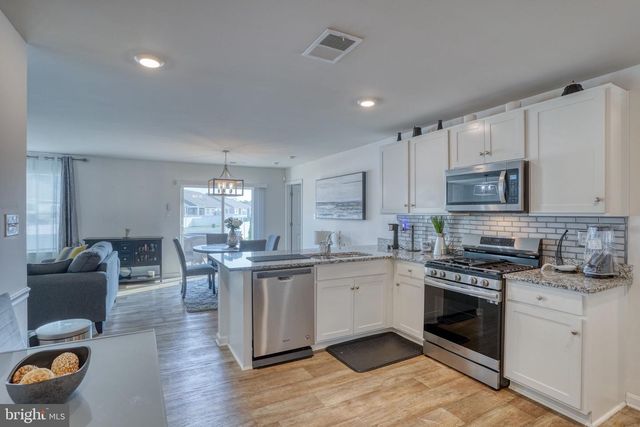 242 SEDMONT CIR, Smyrna, DE 19977