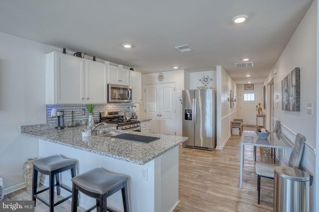 242 SEDMONT CIR, Smyrna, DE 19977