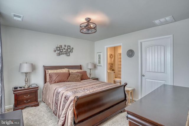 242 SEDMONT CIR, Smyrna, DE 19977