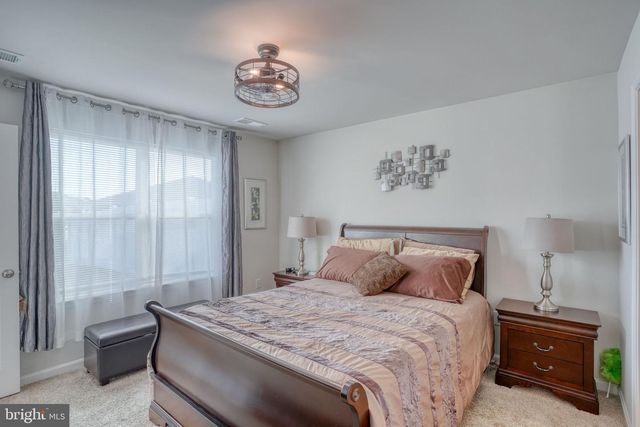 242 SEDMONT CIR, Smyrna, DE 19977
