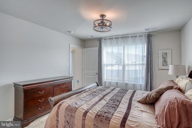 242 SEDMONT CIR, Smyrna, DE 19977