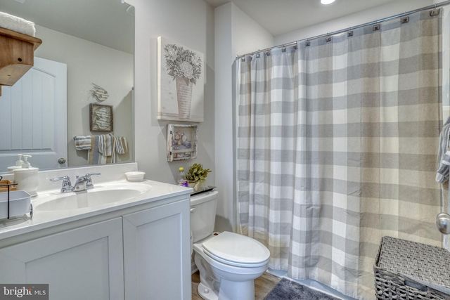 242 SEDMONT CIR, Smyrna, DE 19977