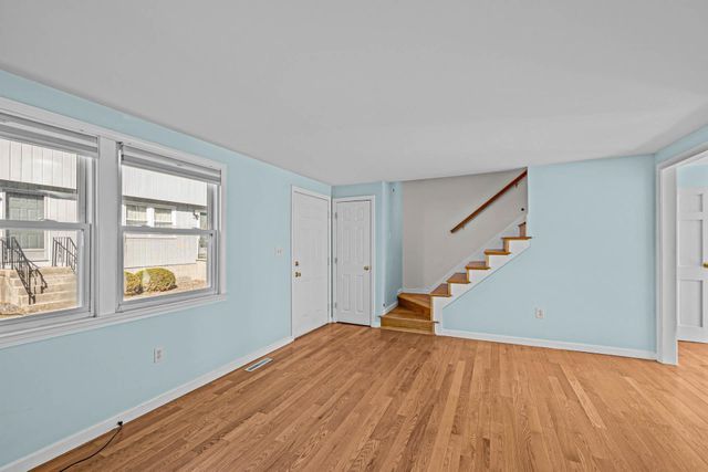 31 Bluestone Dr Unit 31, Nashua, NH 03060