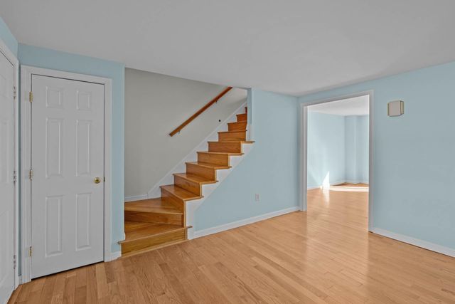 31 Bluestone Dr Unit 31, Nashua, NH 03060