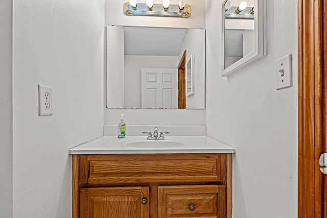 31 Bluestone Dr Unit 31, Nashua, NH 03060