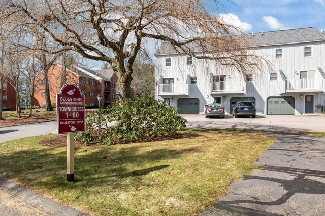 31 Bluestone Dr Unit 31, Nashua, NH 03060