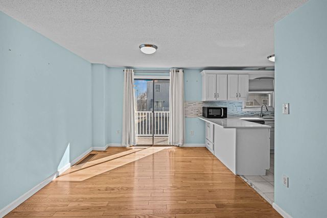 31 Bluestone Dr Unit 31, Nashua, NH 03060