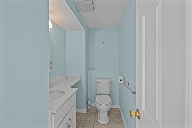 31 Bluestone Dr Unit 31, Nashua, NH 03060