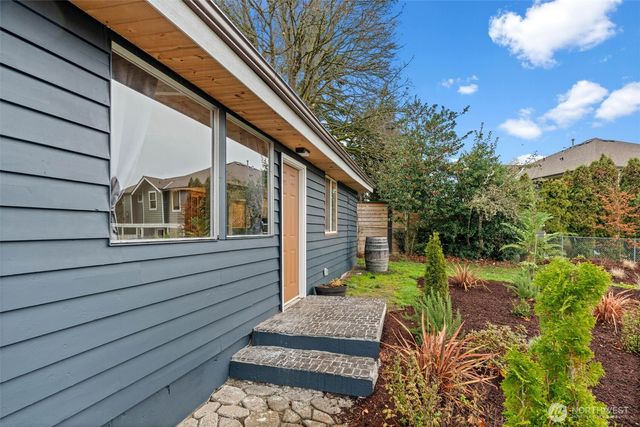 11285 SE Southworth Drive, Port Orchard, WA 98366