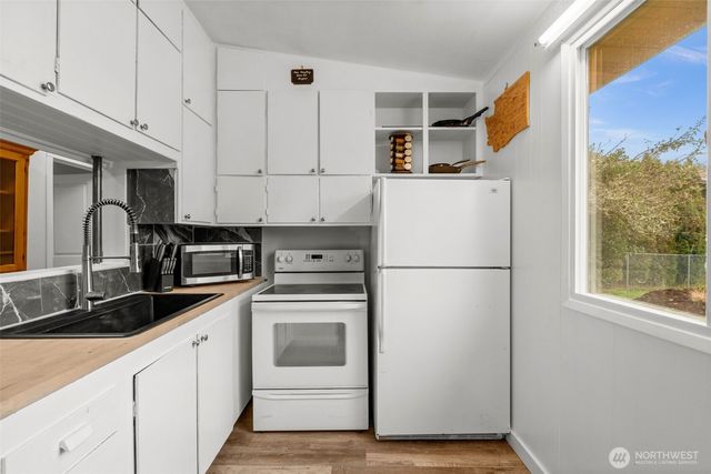 11285 SE Southworth Drive, Port Orchard, WA 98366