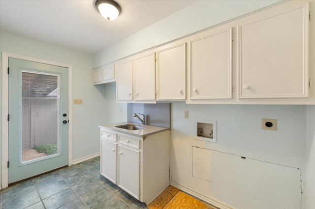 1235 Lexington Square, Corsicana, TX 75110