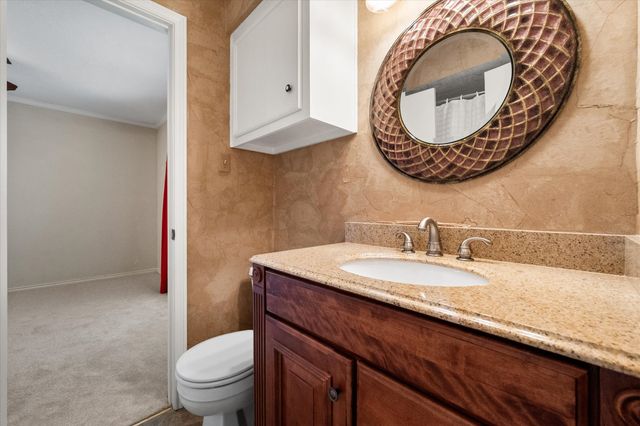 1235 Lexington Square, Corsicana, TX 75110