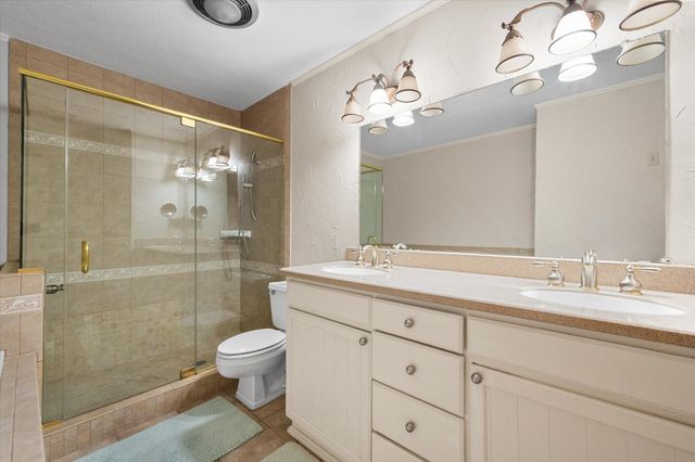 1235 Lexington Square, Corsicana, TX 75110