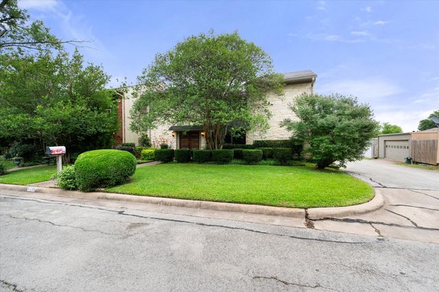 1235 Lexington Square, Corsicana, TX 75110