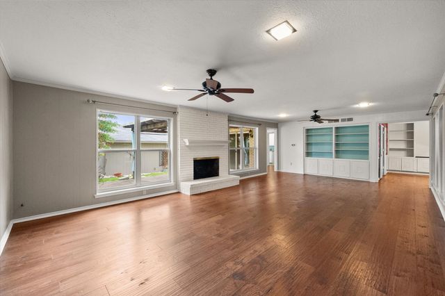 1235 Lexington Square, Corsicana, TX 75110