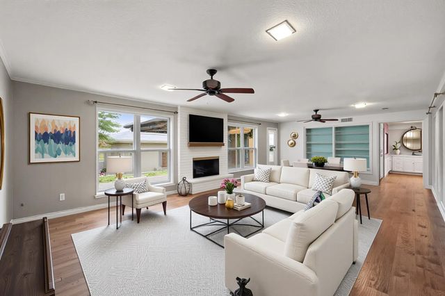 1235 Lexington Square, Corsicana, TX 75110
