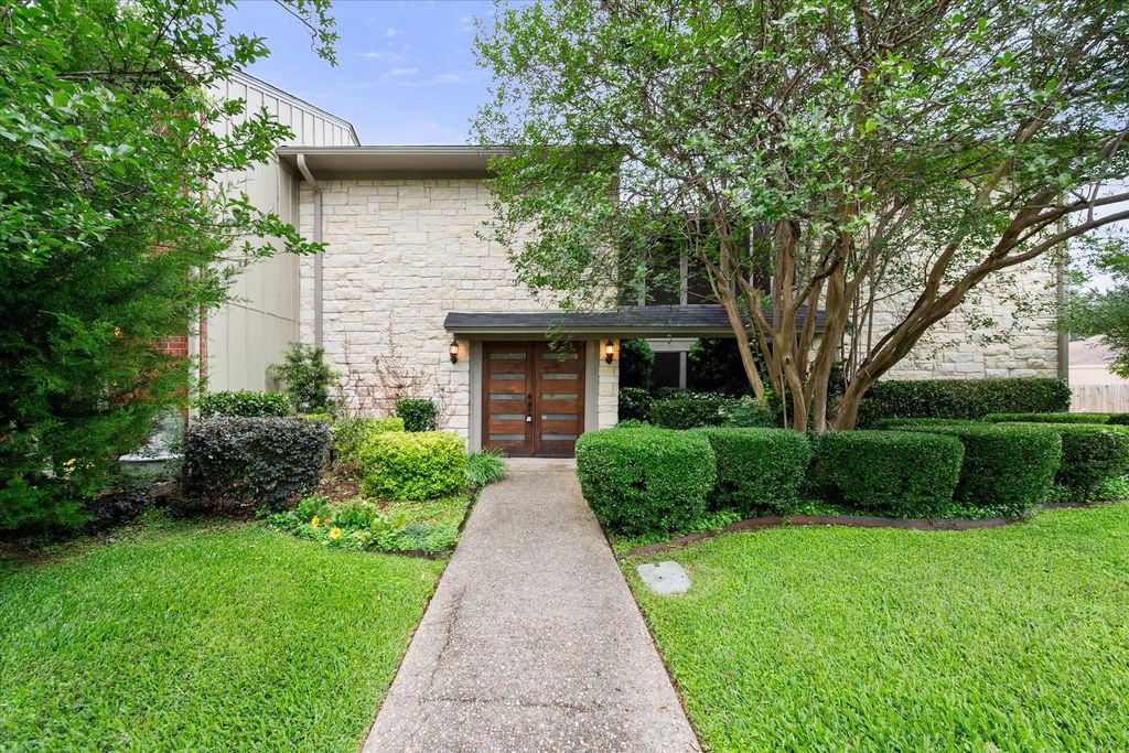 1235 Lexington Square, Corsicana, TX 75110