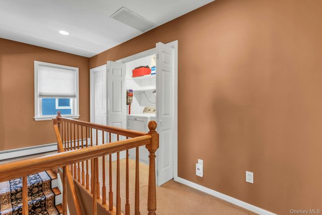 12 Pinewood Lane, New Hyde Park, NY 11040