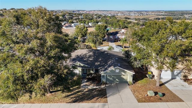 2012 KNOLLCREST DRIVE, Clermont, FL 34711