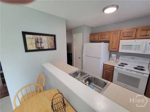 213 Redan Drive, Savannah, GA 31410