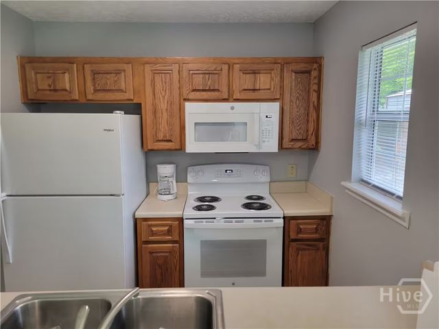 213 Redan Drive, Savannah, GA 31410