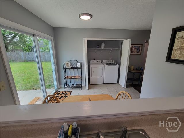 213 Redan Drive, Savannah, GA 31410